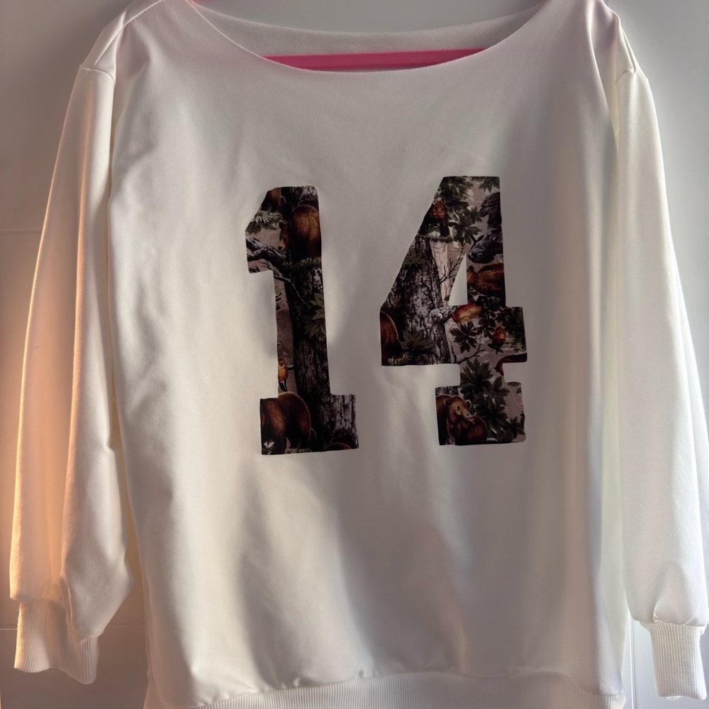 SHEIN White Long Sleeve Top with Graphic Number